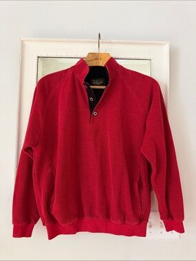 Straight Down pullover